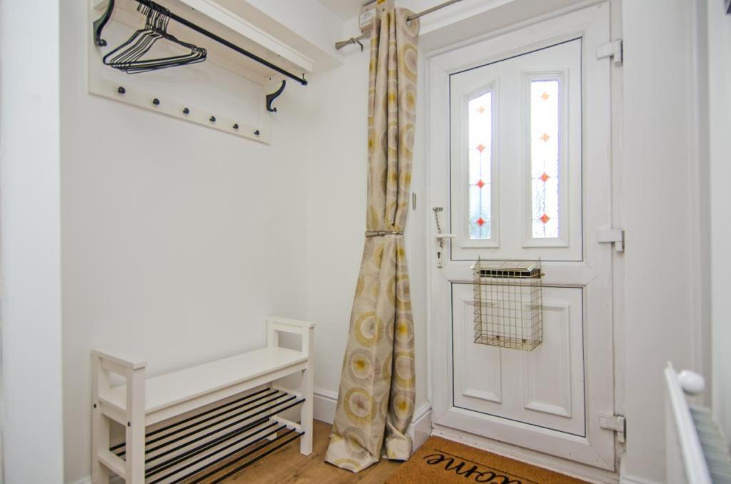 Cosy Lichfield Apartment Exterior photo